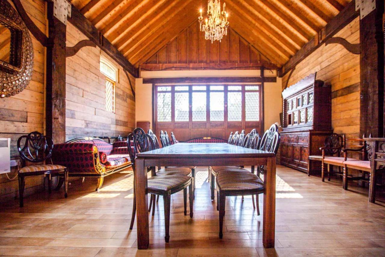 The Timber Barn South Downs West Sussex Sleeps 18 Villa Hardham Exterior photo
