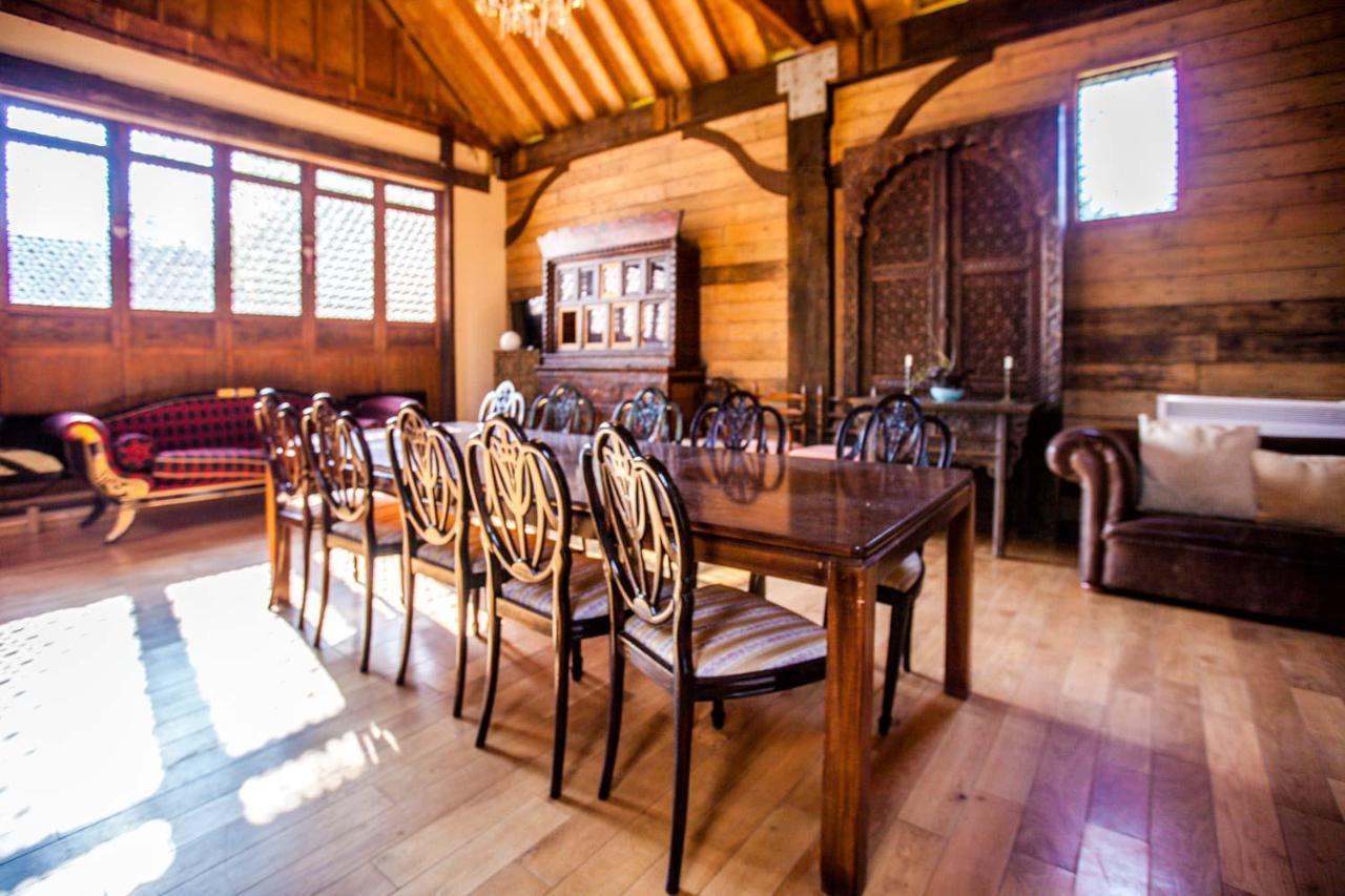The Timber Barn South Downs West Sussex Sleeps 18 Villa Hardham Exterior photo